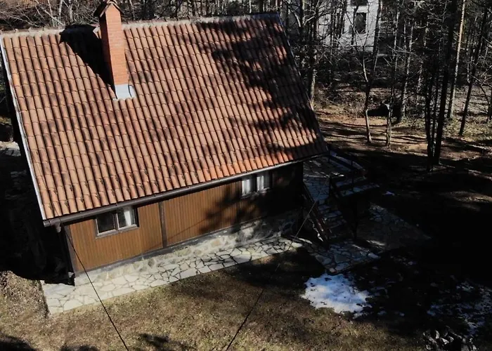 Planinska Kuca Divcibajka * 瓦列沃