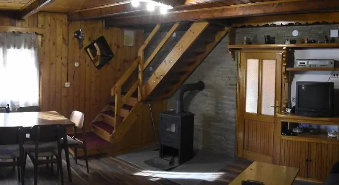 度假居 Planinska Kuca Divcibajka 瓦列沃