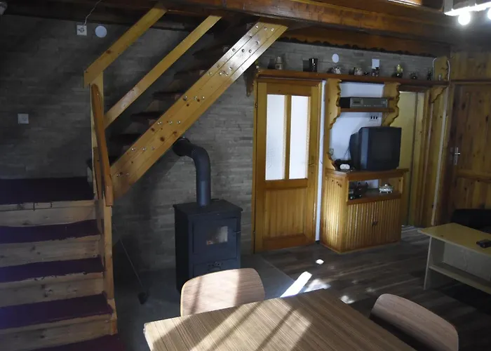 度假居 Planinska Kuca Divcibajka