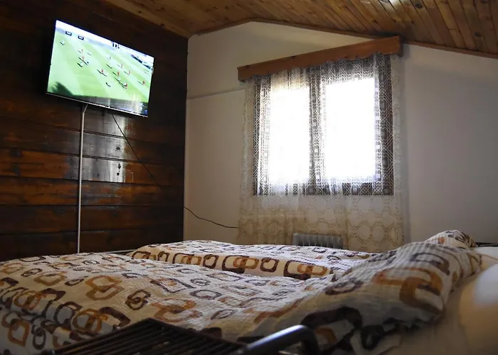 度假居 Planinska Kuca Divcibajka *